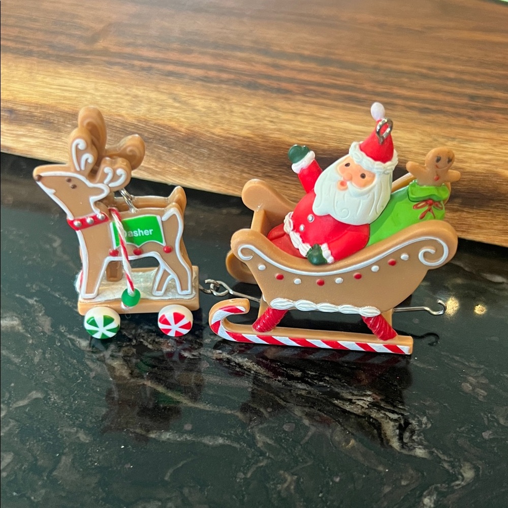 Hallmark 2009 Santa’s Sleigh with Dasher and Dancer